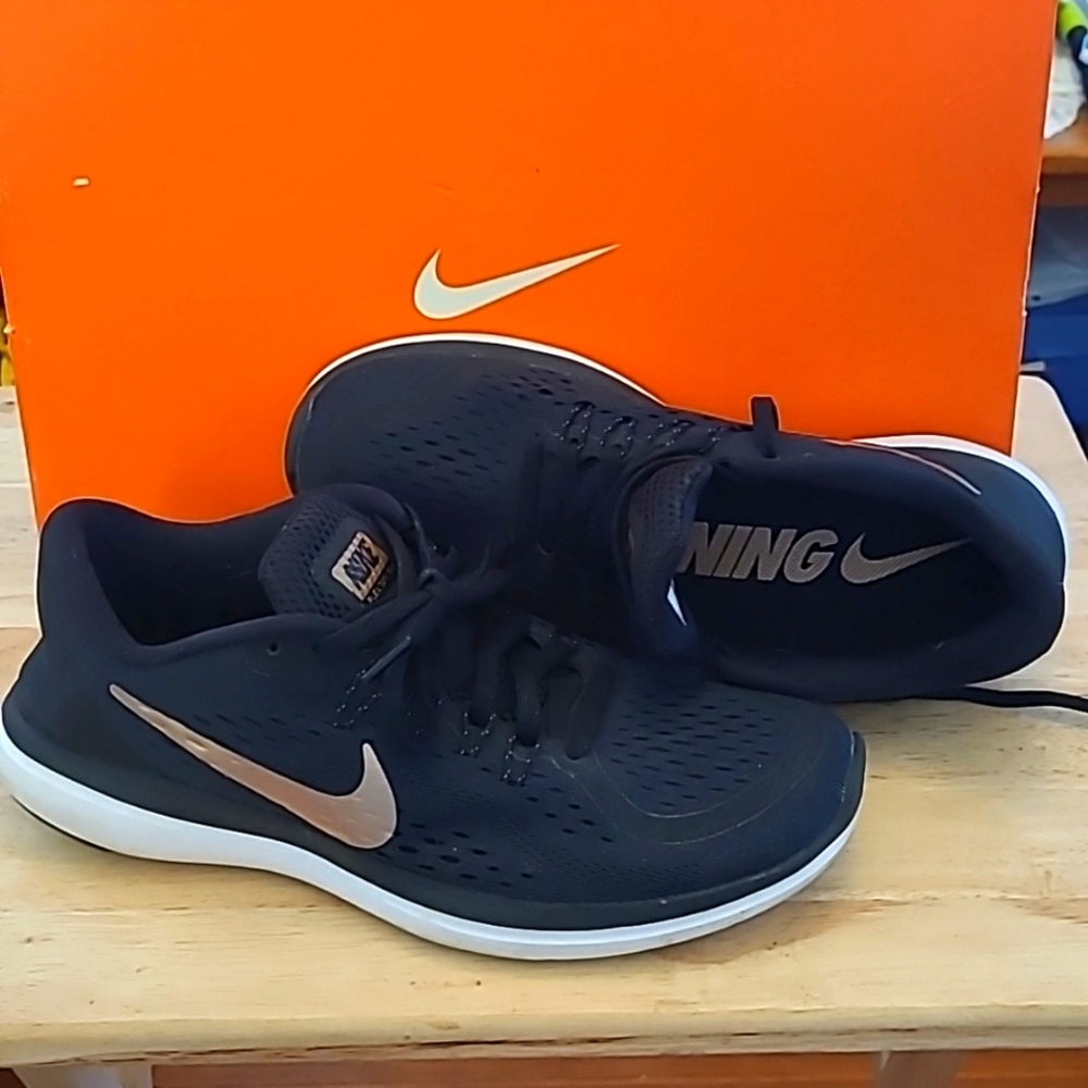Nike Flex 2017 Run Women's Running Shoes Black White Size 8.5 Black Rose Gold